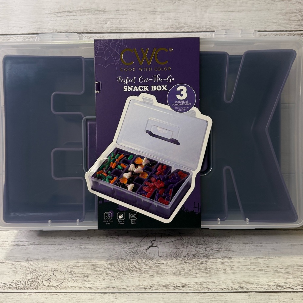 Cook With Color EEk Halloween Snackle Box
Food Storage Container